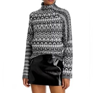 New Steve Madden Funnel Sweater, NWT, Sz. XS